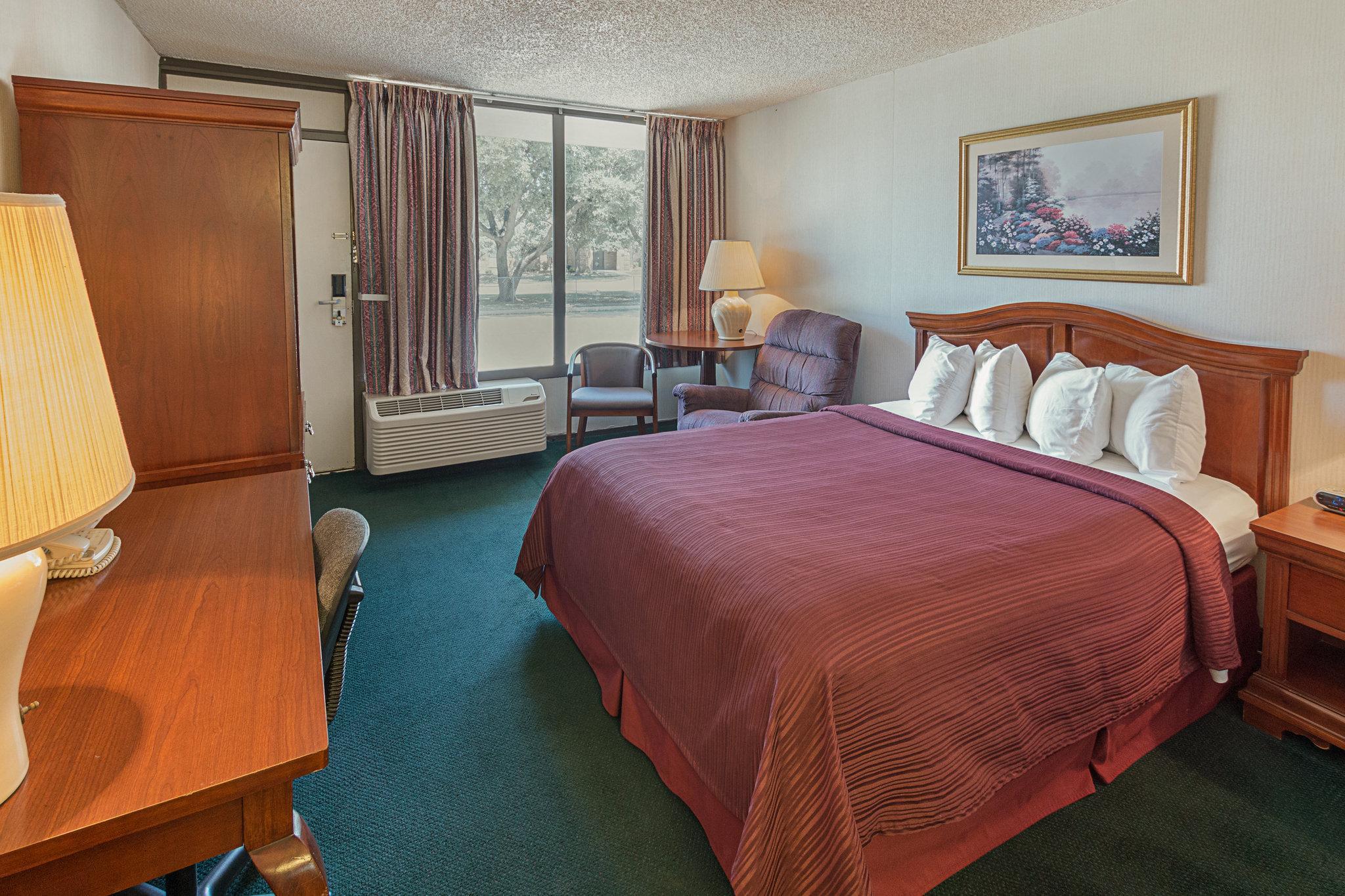 Quality Inn Эннис Экстерьер фото